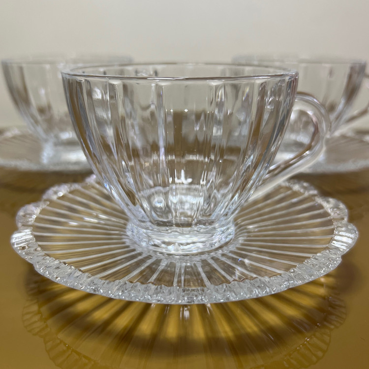 فنجان نعلبکی شیاردار بلور دلی گلس( deli glass) دست ۶ تایی